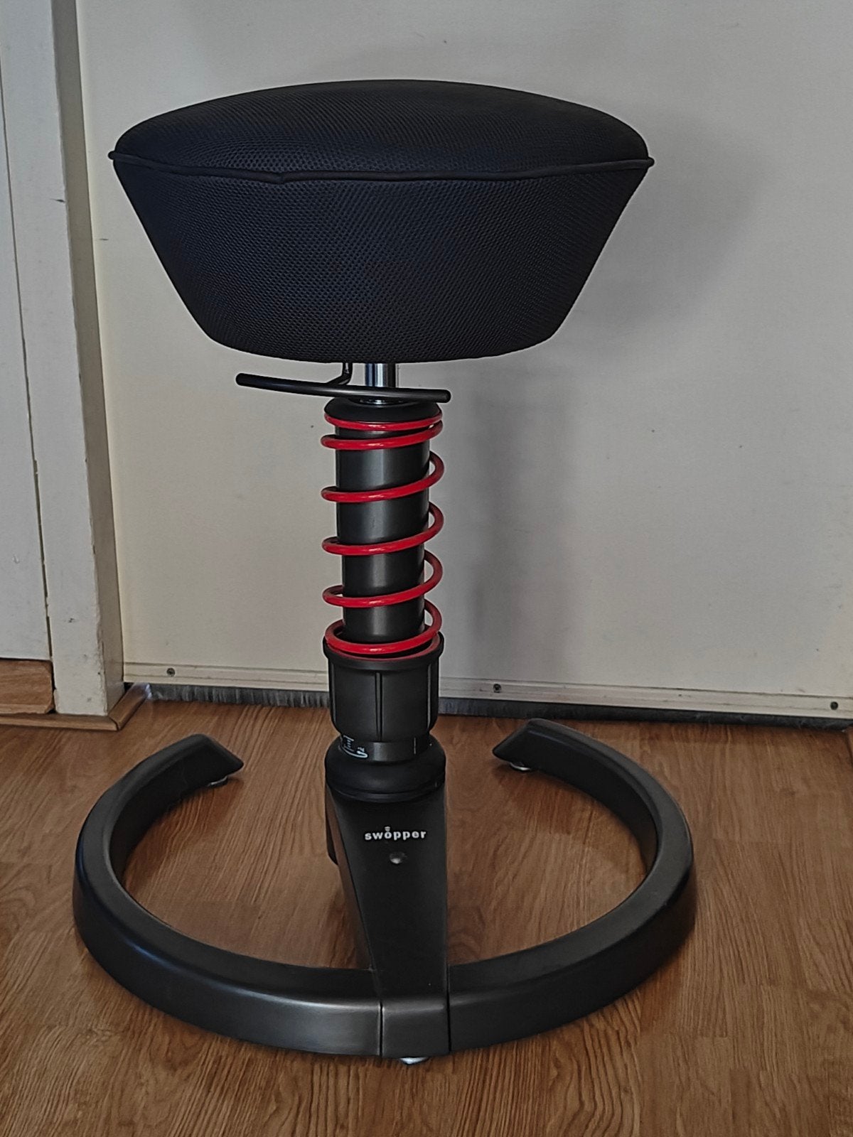 te koop swopper ergonomische bureaukruk