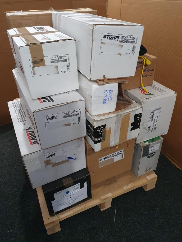 19x Motorfiets uitlaat Akrapovic, Mivv, Arrow, SCProject etc, Ophalen of Verzenden, Akrapovic, Mivv, Arrow, SC Project, Leovince, Delkevic, GPR, Black Widow, Marving