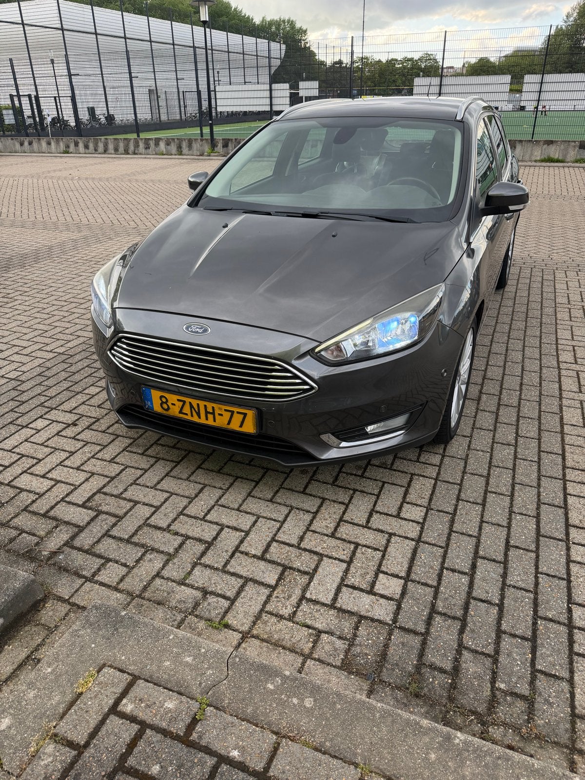 Ford Focus 1.0 Ecoboost 125pk 2015 Grijs nwe apk, 125 pk, Origineel Nederlands, Handgeschakeld, 1216 kg