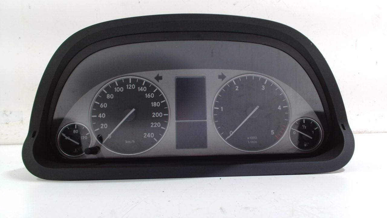 Cockpit Mercedes-Benz B-Klasse, Auto-onderdelen, Dashboard en Schakelaars, Onderdelen@venauto.nl, Van der Ven Autorecycling B.V.