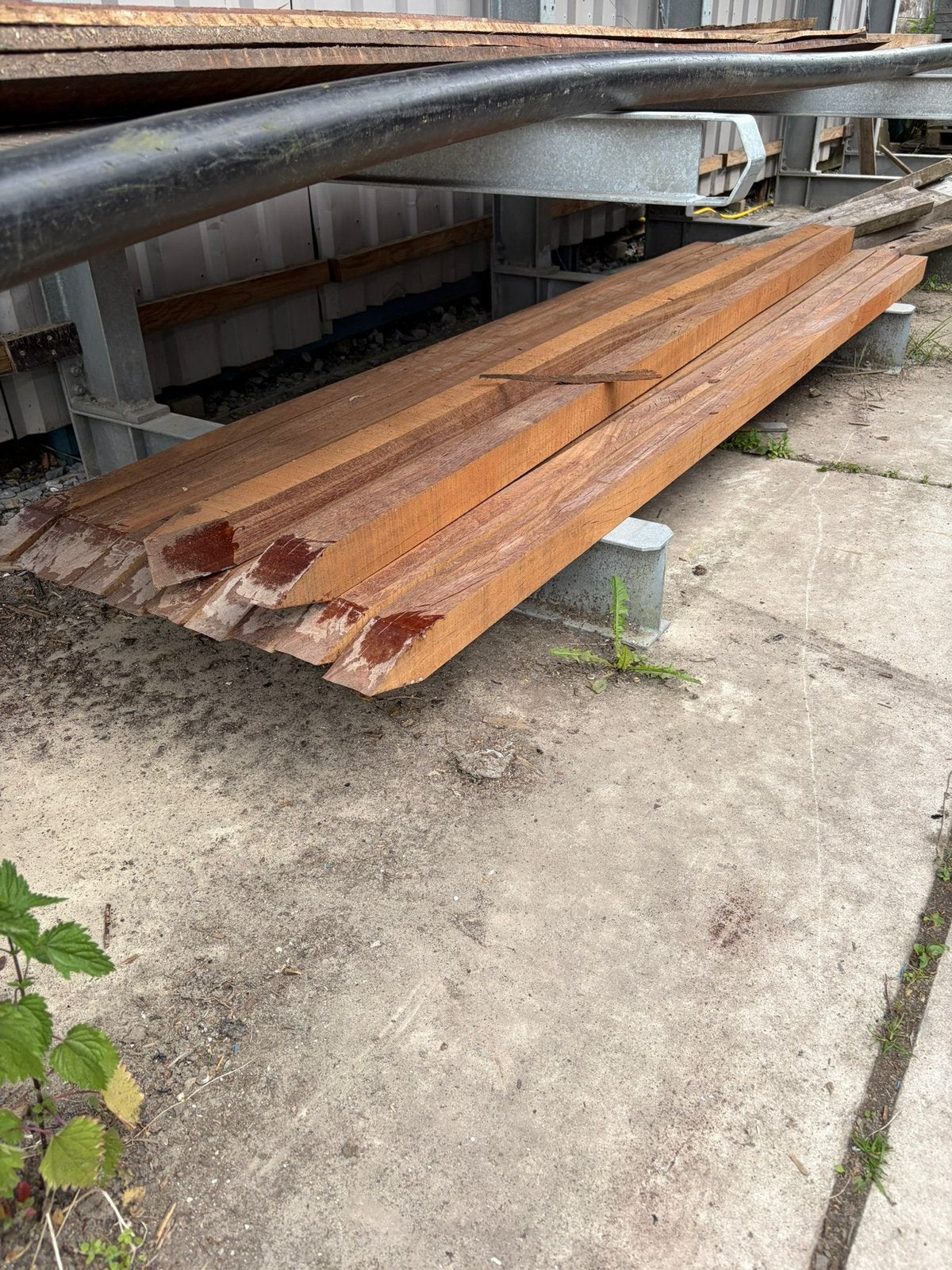 13 Azobe palen, Tuin en Terras, Palen, Balken en Planken, Palen, Ophalen of Verzenden, Zo goed als nieuw, Hardhout