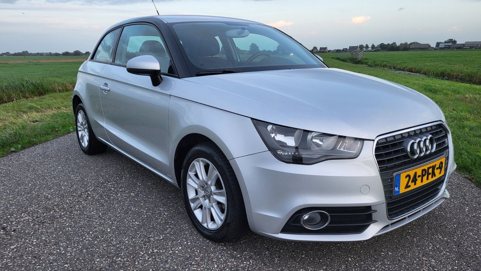Mooie Audi A1 1.2 Tfsi 63KW 2011 Grijs Cruise control Airco, Auto's, Voorwielaandrijving, Euro 5, Stof, 4 cilinders
