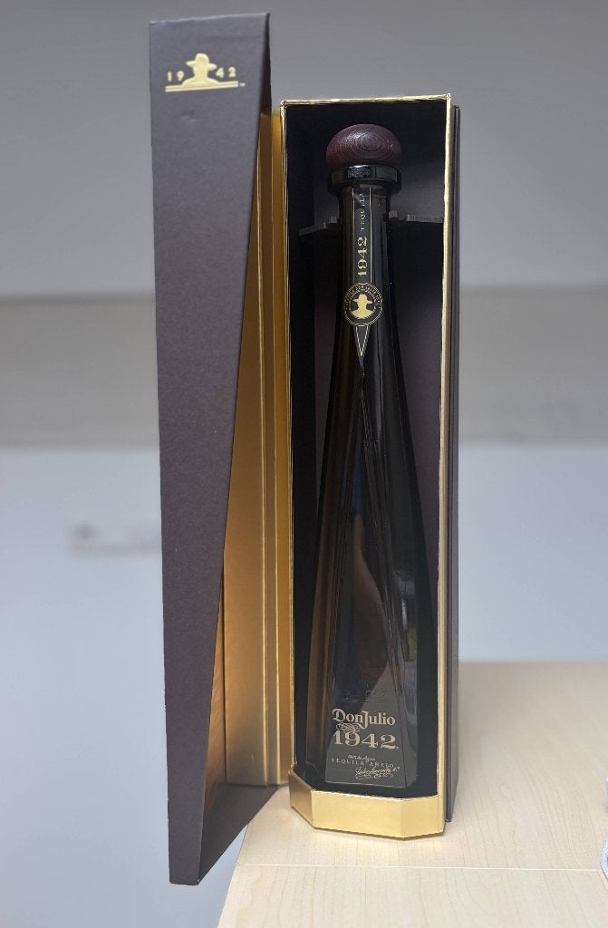 DonJulio 1942 empty bottle & box, Ophalen, Gebruikt, Overige typen
