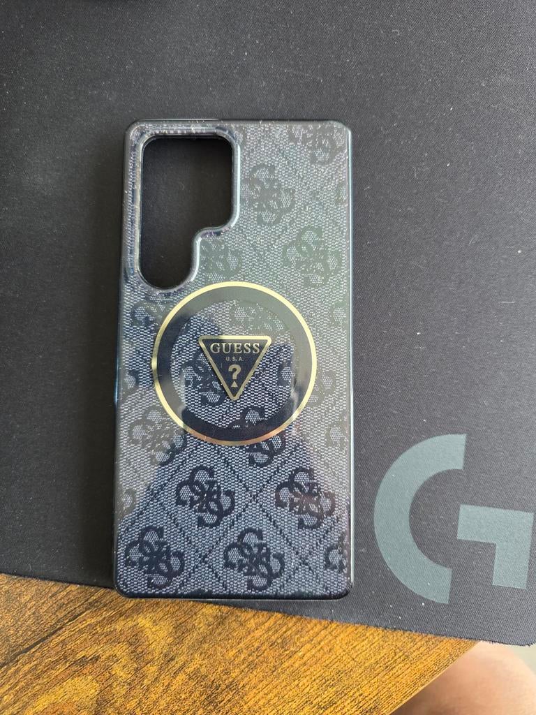 Guess Hoesje Samsung S25 Ultra met Magsafe MOET WEG, Ophalen of Verzenden