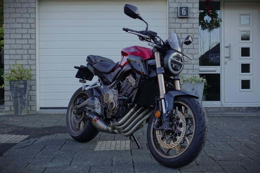 Honda CB650R (2020) - 35kW - Akrapovic, Motoren, 4 cilinders, 649 cc, Handvatverwarming, Particulier