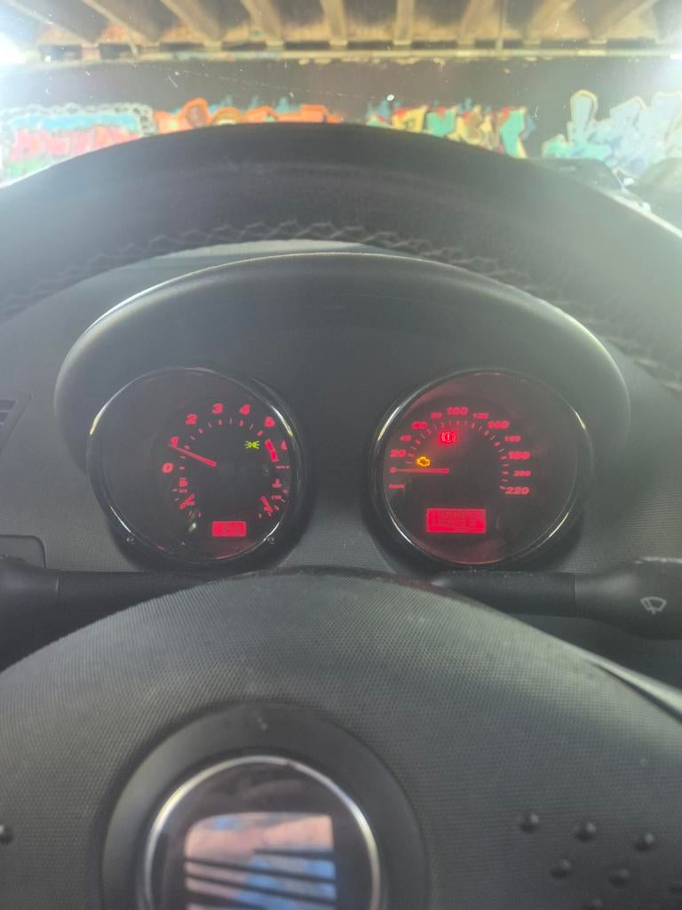 Seat Arosa 1.4 44KW 2002 Grijs, Auto's, Seat, Voorwielaandrijving, 450 kg, 31 €/maand, 4 stoelen