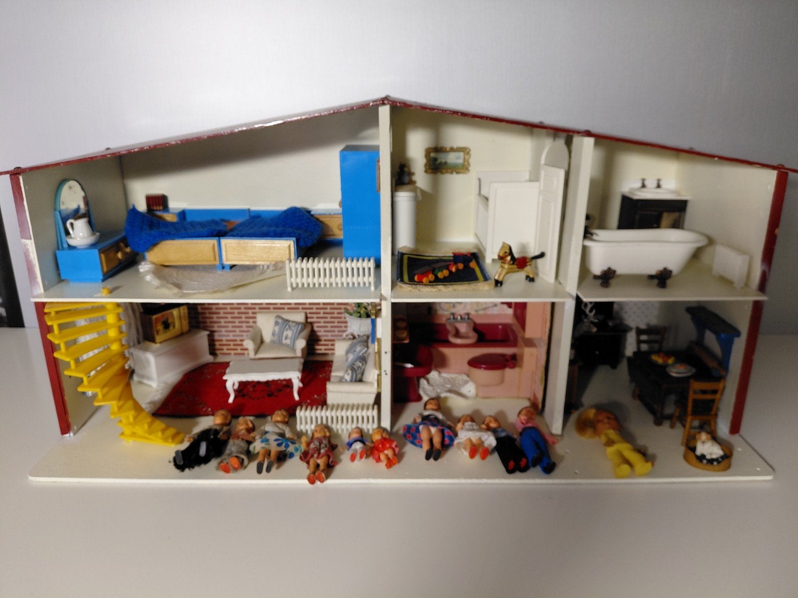 poppenhuis, Kinderen en Baby's, Speelgoed | Poppenhuizen, Ophalen, Gebruikt, Poppenhuis