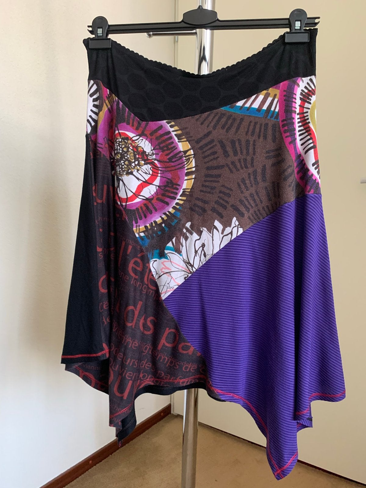 Desigual asymmetrische rok., Kleding | Dames, Rokken, Maat 38/40 (M), Meerkleurig, Ophalen of Verzenden, Zo goed als nieuw