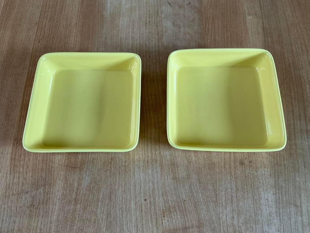 Arabia Teema - 2 gele, vierkante schaaltjes - ovenvast, Huis en Inrichting, Keuken | Servies, Ophalen of Verzenden, Overige stijlen