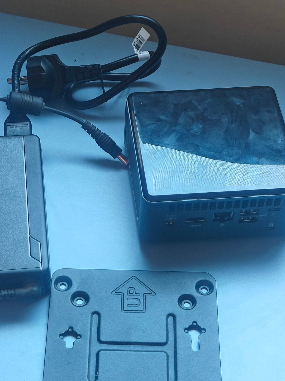 intel nuc 10 I5 mini pc NUC10i5FNH, Ophalen of Verzenden