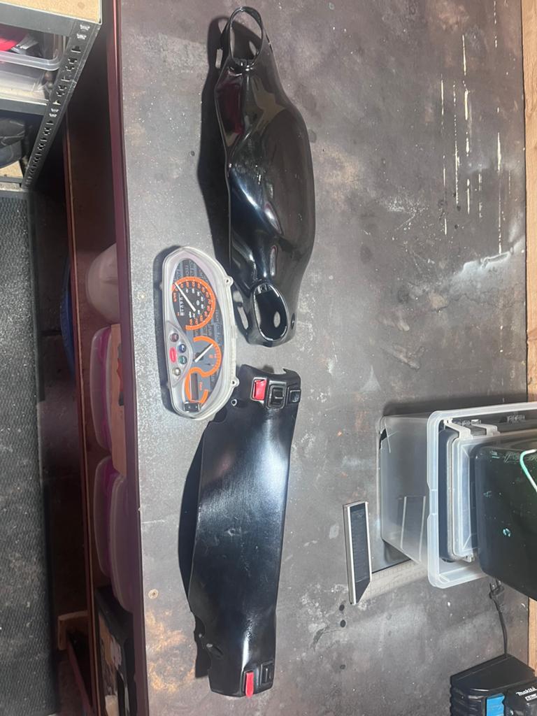 Typhoon stuurkappen met teller, Ophalen of Verzenden, Zo goed als nieuw, Koplamp, Piaggio