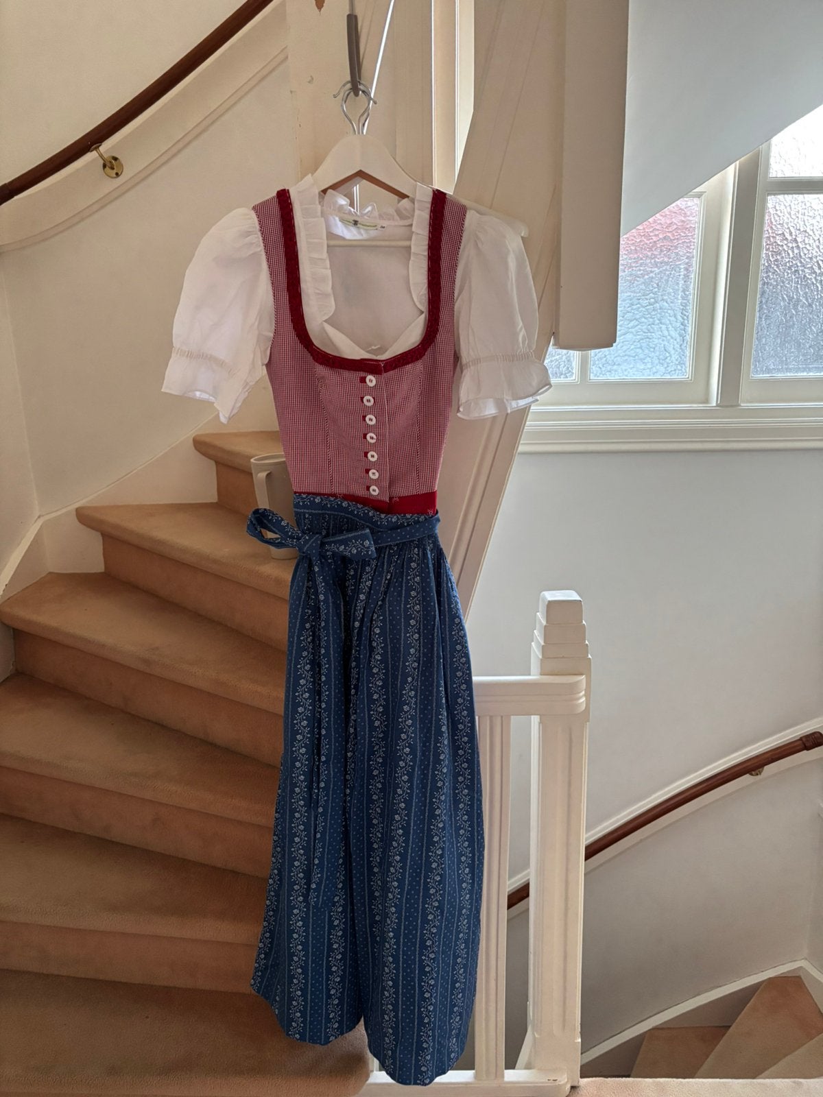 Wenger (Austrian style) Dirndl, Kleding | Dames, Carnavalskleding en Feestkleding, Maat 38/40 (M), Ophalen of Verzenden, Overige thema's