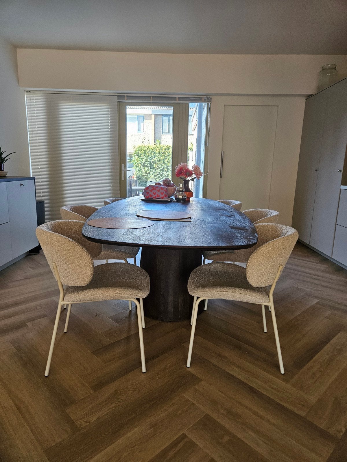 Ovale (mangohouten) eettafel, Huis en Inrichting, Ophalen, Overige materialen, Gebruikt, 100 tot 150 cm