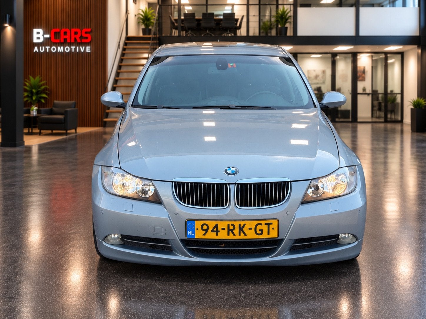 BMW 3-serie 330i Dynamic Executive Leer|Trekhaak|Nap|Navi, Automaat, Achterwielaandrijving, 259 pk, 2996 cc