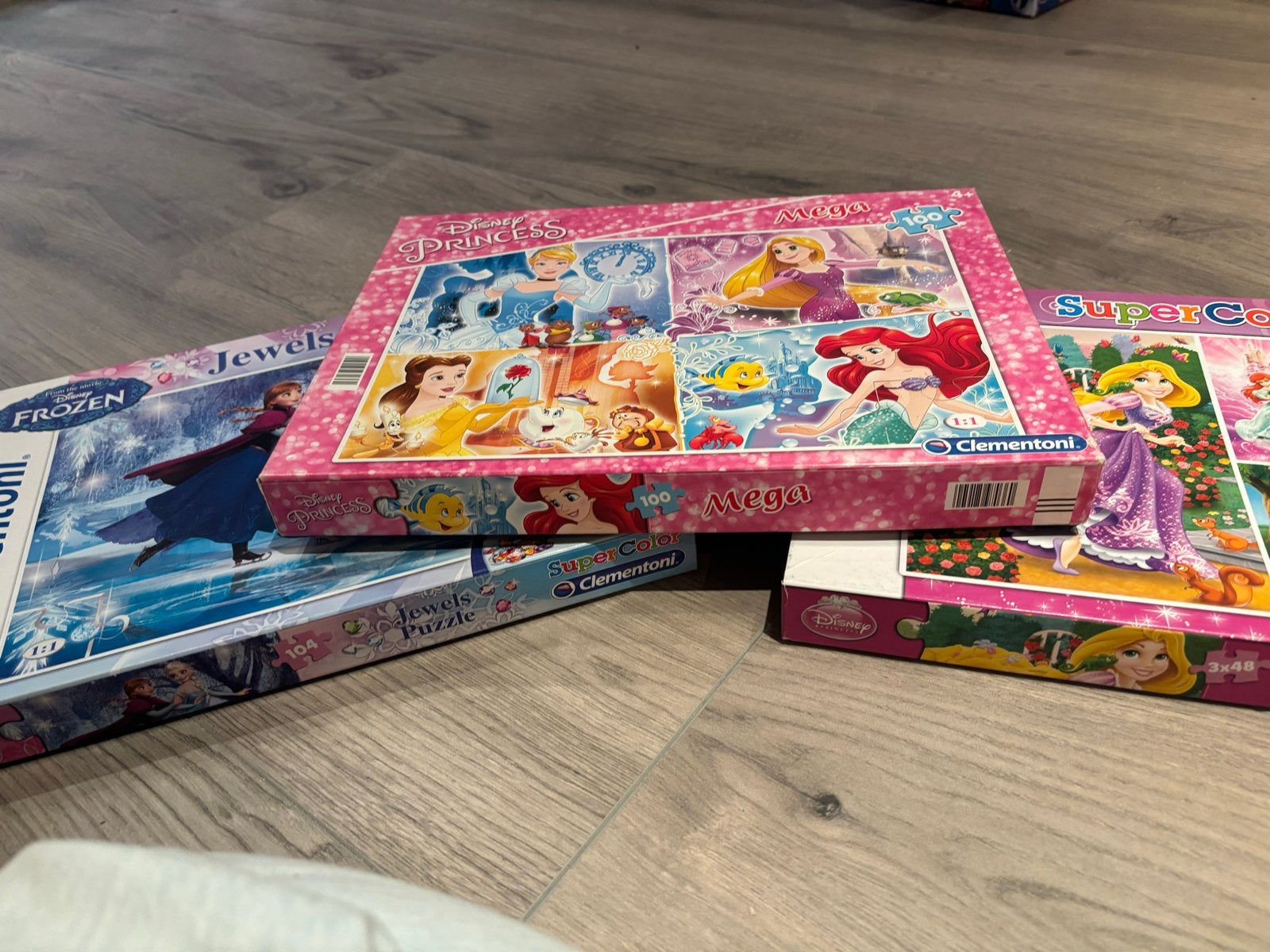 Disney prinsessen en Frozen puzzels - 3 stuks, Ophalen, Meer dan 50 stukjes, Gebruikt, 4 tot 6 jaar