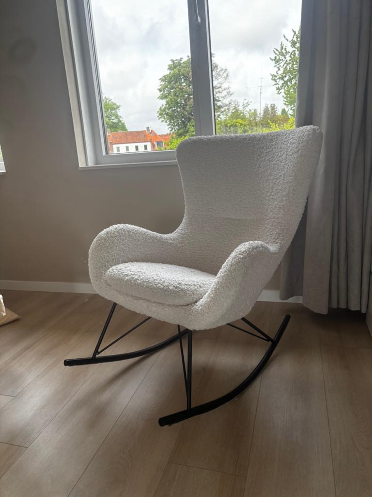 Westwing schommelstoel babykamer stoel teddy wit zwart, Huis en Inrichting, Fauteuils, Ophalen, Zo goed als nieuw, 50 tot 75 cm