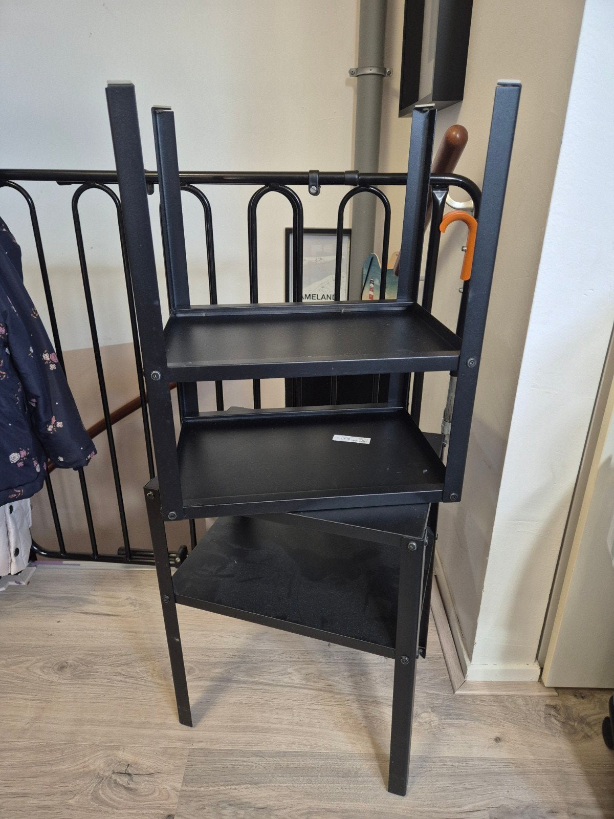 IKEA KNARREVIK Nachtkastje 2x Zwart, Ophalen, Metaal of Aluminium, Zo goed als nieuw, 45 tot 65 cm