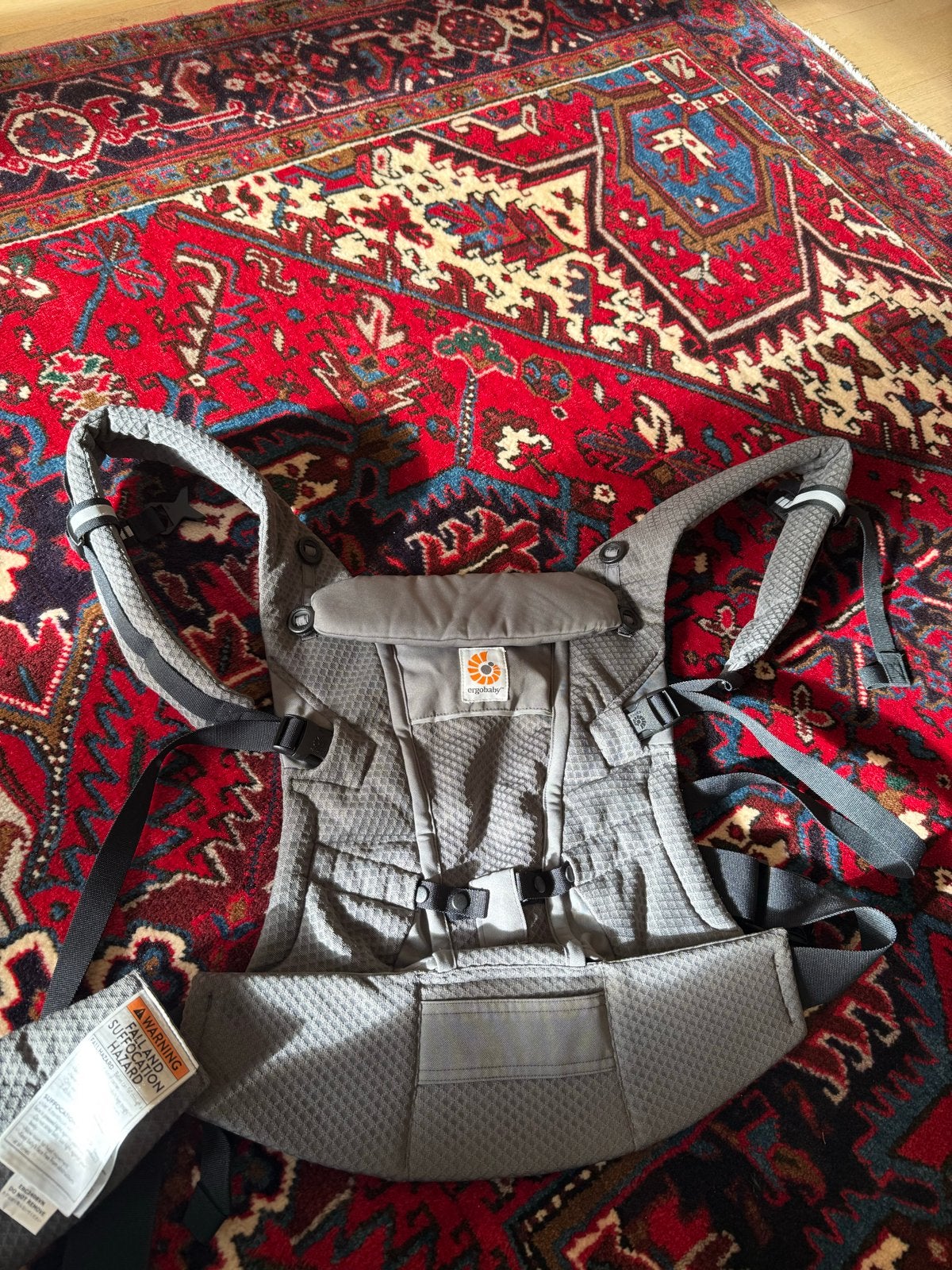 Ergobaby Adapt SoftFlex Mesh Draagzak - Graphite Grey, Zo goed als nieuw, Buik, Rug of Zij, Draagzak, Ophalen