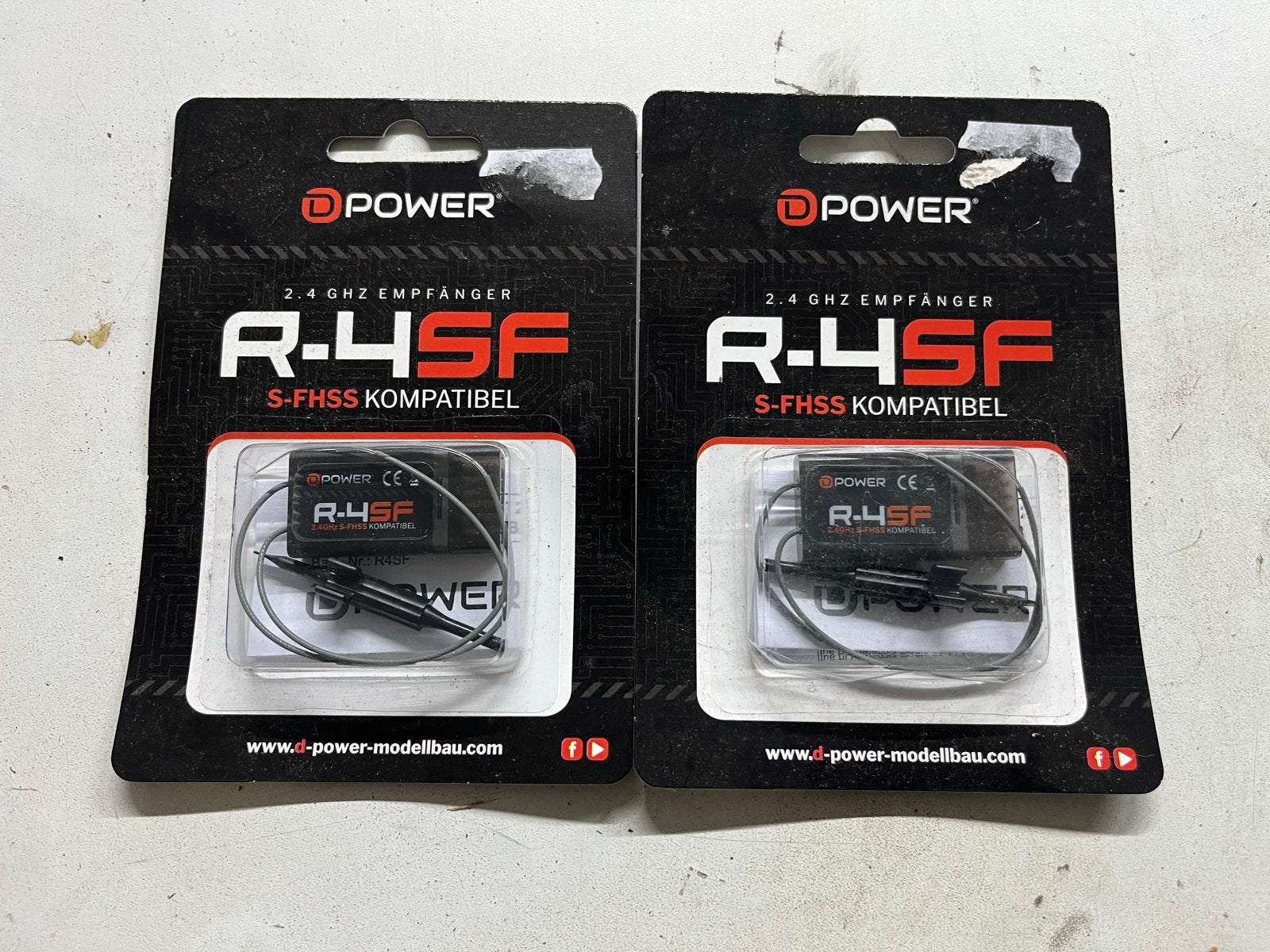 2 (futaba)D-POWER R-4SF 2.4 GHz ontvangers S-FHSS compatibel, Ophalen of Verzenden, Nieuw