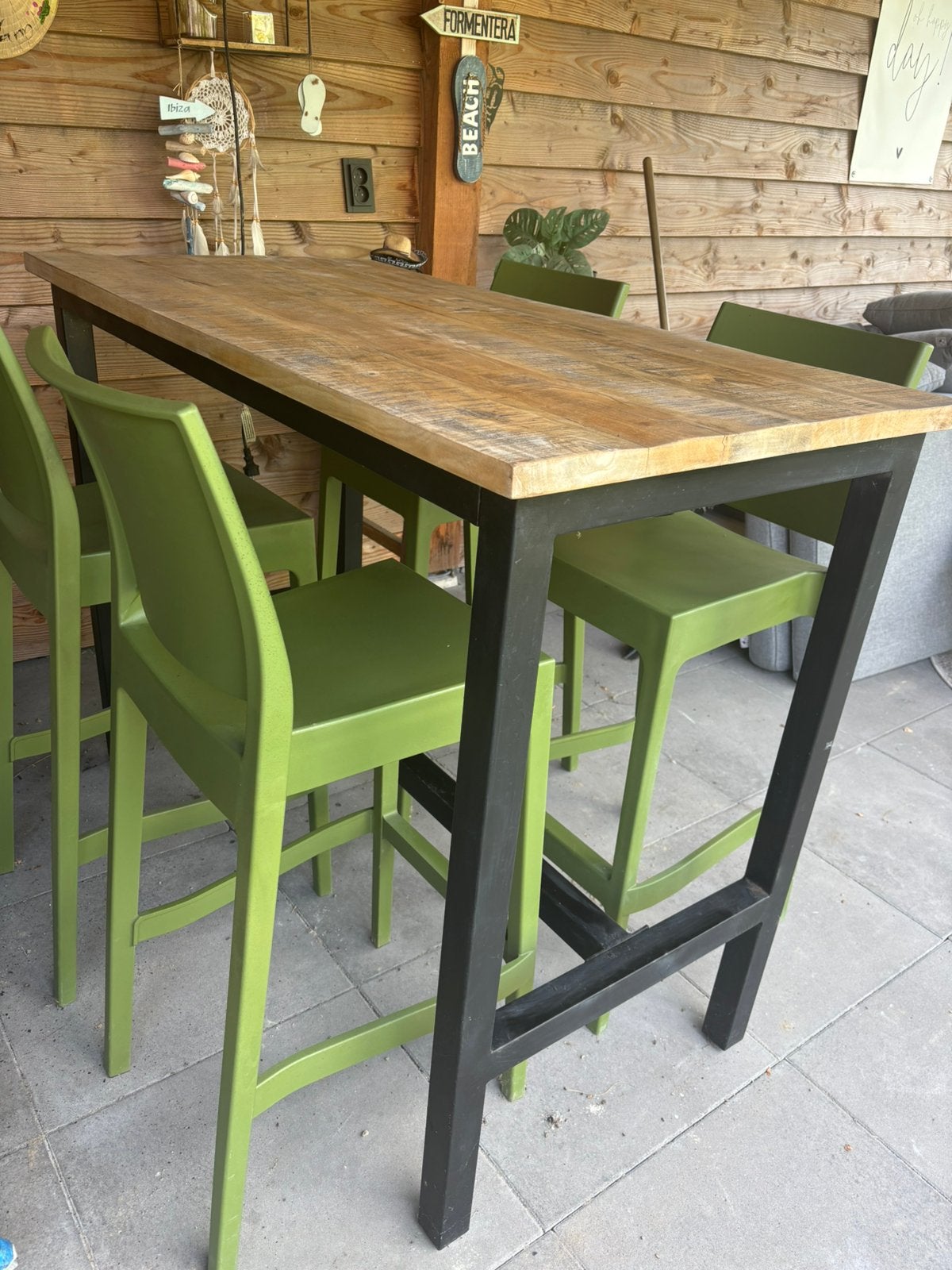 Bartafel met 4 krukken, Ophalen, Zo goed als nieuw