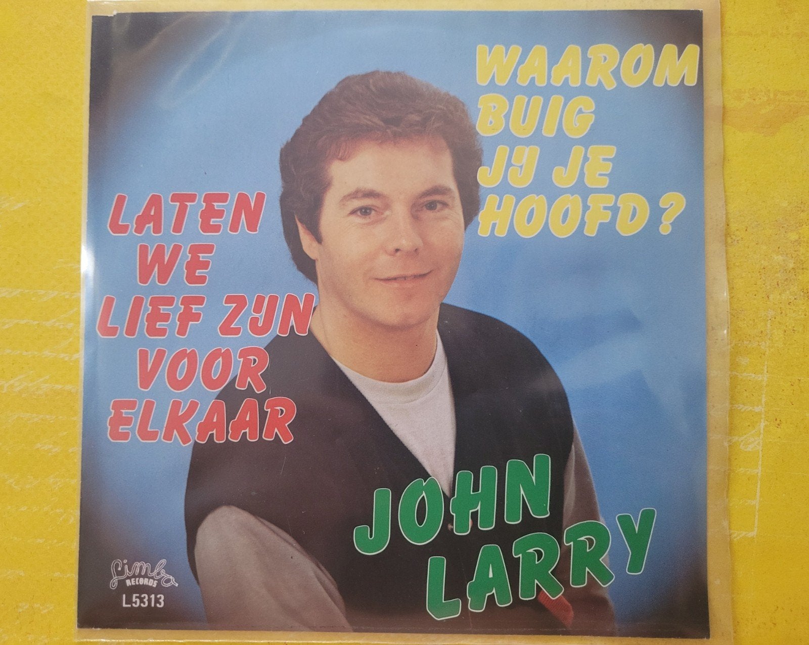 Johnny Larry - Laten we lief zijn voor elkaar., Ophalen, Zo goed als nieuw, Overige formaten, Levenslied of Smartlap