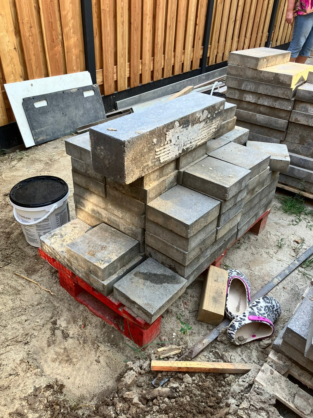 Betontegels gratis, Ophalen, Zo goed als nieuw, Beton, Terrastegels