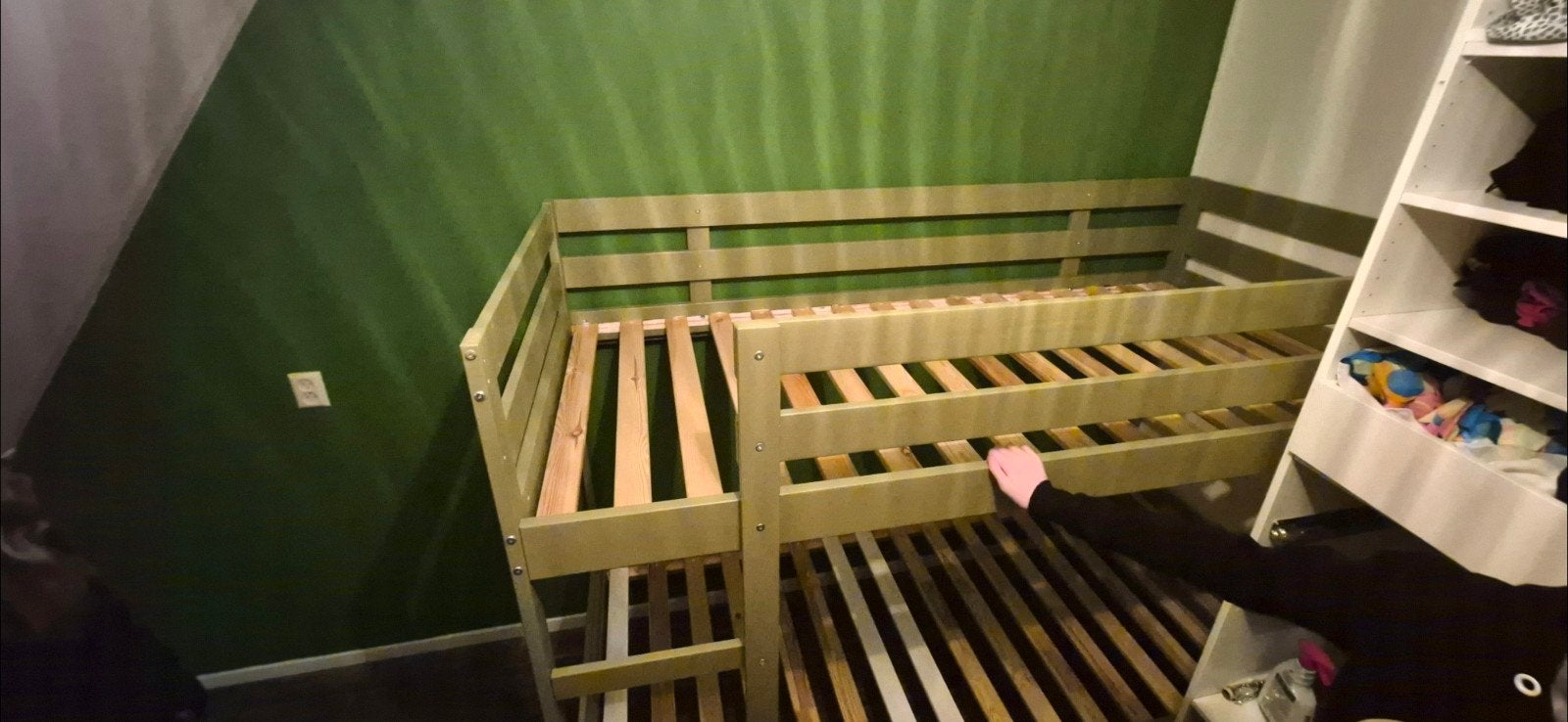 Olijfgroen Stapelbed met Matrassen (90x200cm), Gebruikt, 90 cm, Eenpersoons, Ophalen of Verzenden