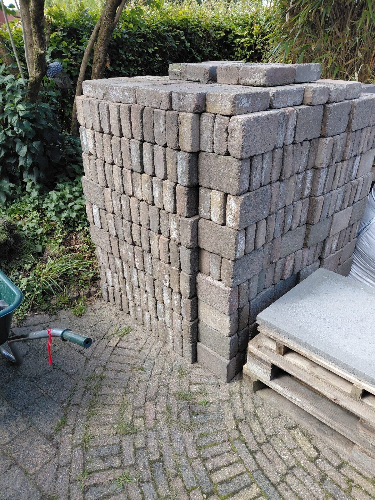 Gebruikte klinkers, ruim 30 m2, afmeting 21x14x7 cm, Tuin en Terras, Tegels en Klinkers, Ophalen, Gebruikt, Klinkers, 10 m² of meer