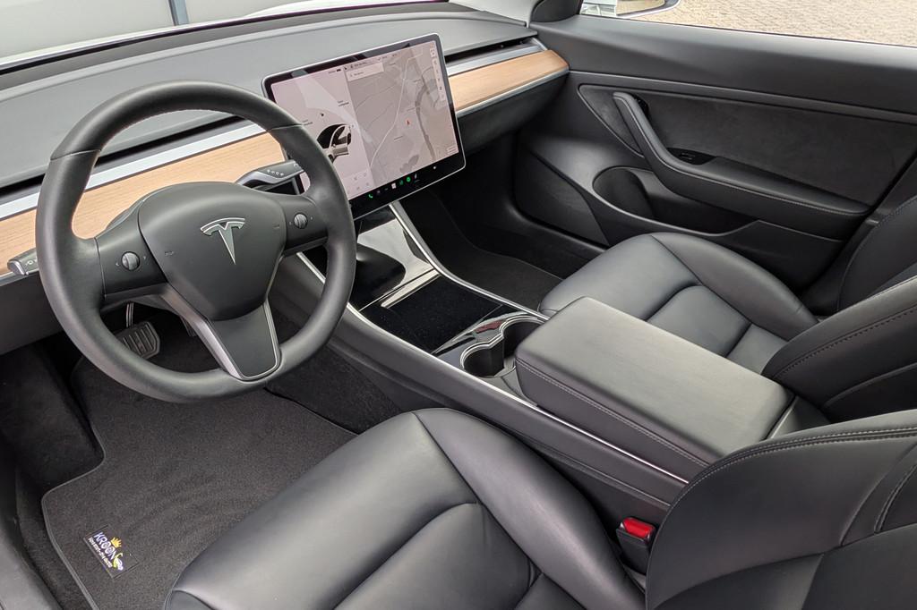 Tesla Model 3 Standard RWD Plus 60kWh SOH 88,4% (bj 2020), Auto's, Tesla, Automaat, Achterwielaandrijving, Gebruikt, Met garantie (alle)