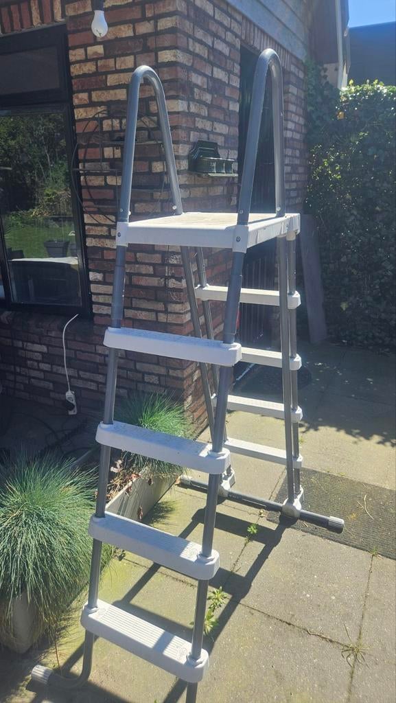 Zwembadtrap, Tuin en Terras, Zwembad-toebehoren, Ophalen, Zo goed als nieuw, Ladder