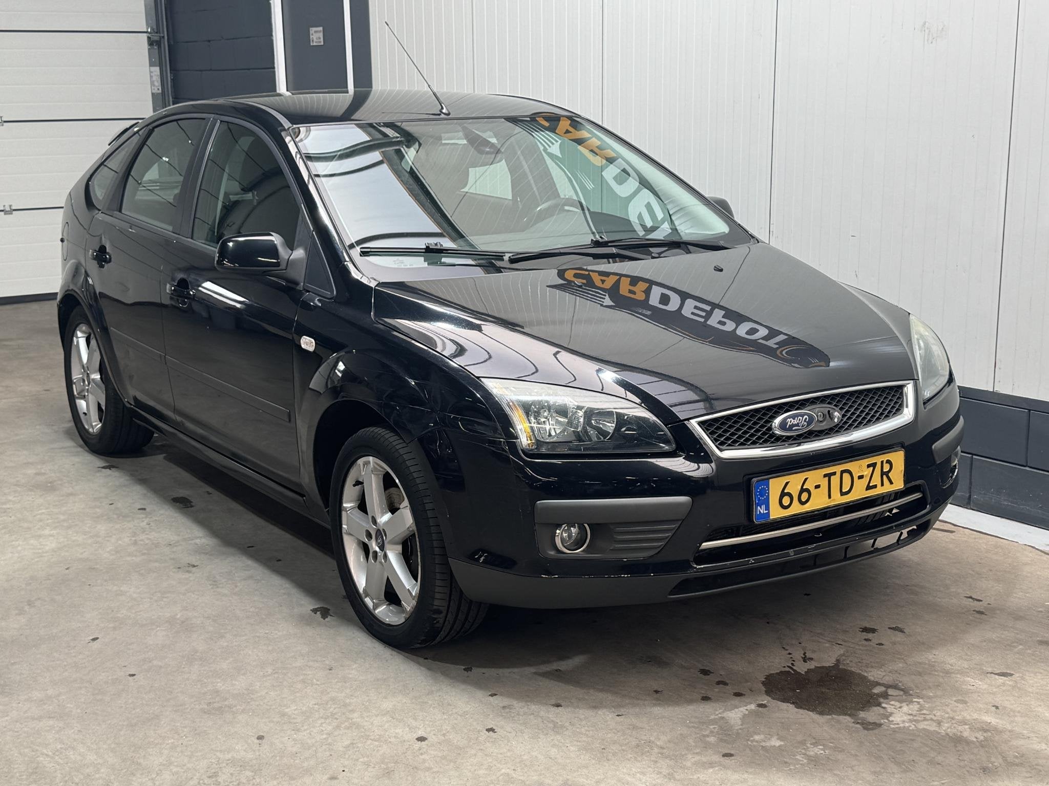 Ford Focus 1.6-16V Futura, Auto's, 1596 cc, Gebruikt, 4 cilinders, 620 kg