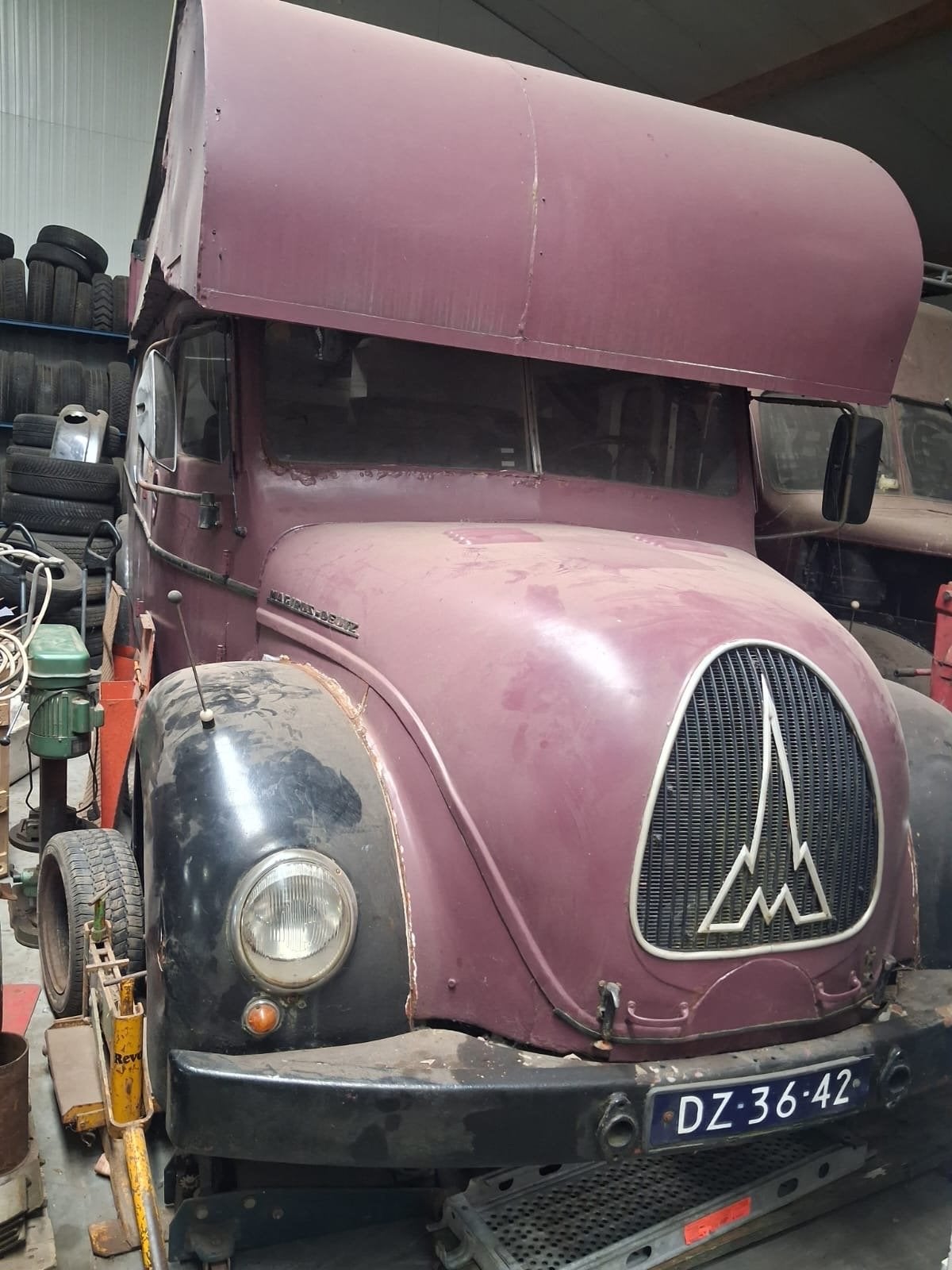 Magirus-deutz 1953 Rood, 750 kg, Diesel, 6 stoelen, Geïmporteerd