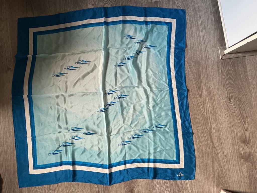 Vintage KLM Sjaal puur zijde Jago Schank Amsterdam., Ophalen of Verzenden, Zo goed als nieuw, Overige maten, Sjaal