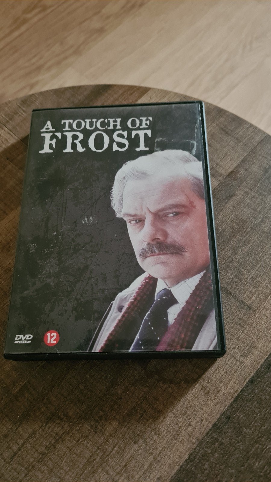 A touch of Frost deel 2, Vanaf 12 jaar, Ophalen of Verzenden, Zo goed als nieuw