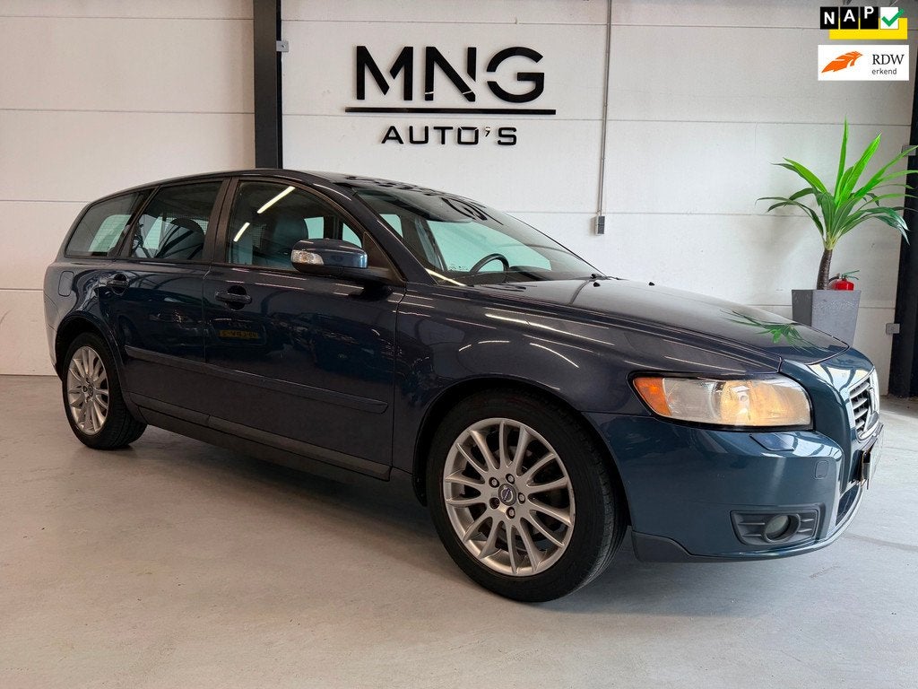 Volvo V50 1.8 Edition II|Leder|Cruis|PDC|NAP|NieuwAPK|, Auto's, Volvo, Voorwielaandrijving, 125 pk, Zwart, 4 cilinders