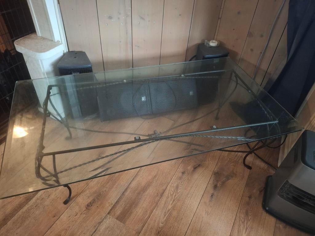 Glazen salontafel met smeedijzeren onderstel, Gebruikt, 100 tot 150 cm, Glas, Klassiek, Modern