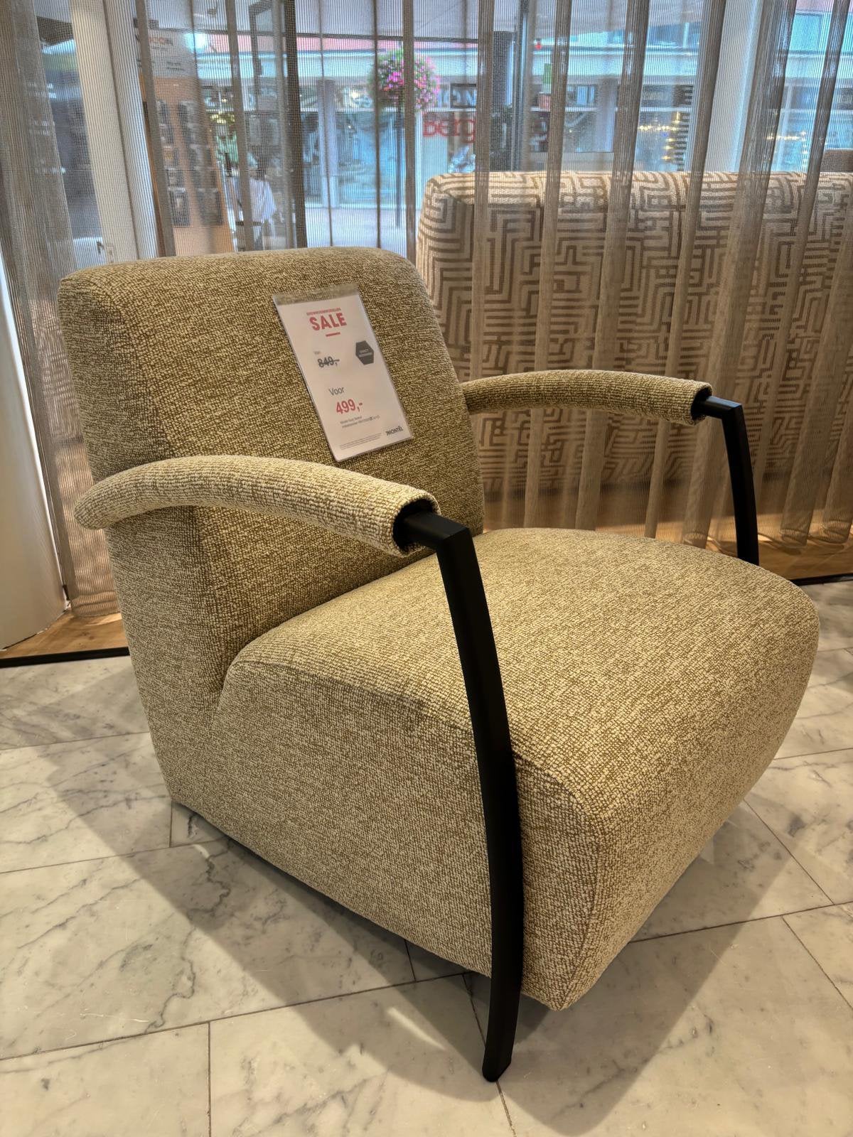 Montel suzy fauteuil, Ophalen, Zo goed als nieuw, 75 tot 100 cm, 50 tot 75 cm