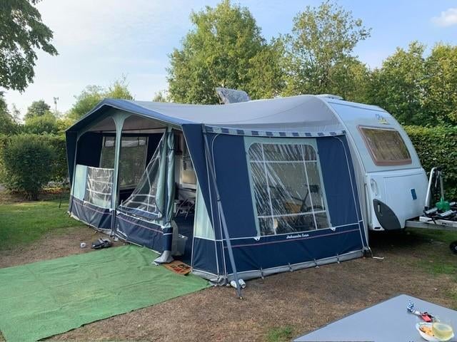 Voortent Isabella 9,35 omloop, Ophalen, Gebruikt