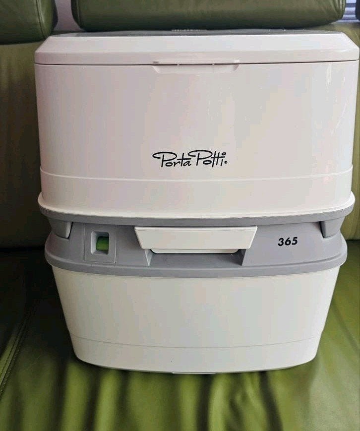 Thetford Porta Potti 365 chemisch toilet + toebehoren, Ophalen, Zo goed als nieuw