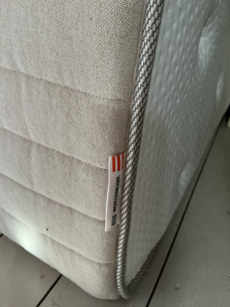 IKEA VATNESTRÖM Matras - Zo goed als nieuw, Huis en Inrichting, Slaapkamer | Matrassen en Bedbodems, Ophalen, 90 cm, Eenpersoons