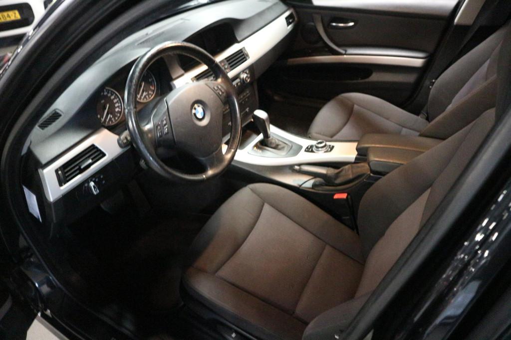 BMW 3-serie Touring 318i / Facelift / Automaat / Budget deal, Automaat, Euro 5, Achterwielaandrijving, 1435 kg