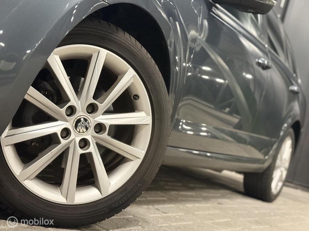 Skoda Octavia Combi 1.4 TSI nieuwe beurt|AUT|halfleer|NAP, Auto's, Skoda, Euro 5, Gebruikt, Lichtsensor, 4 cilinders