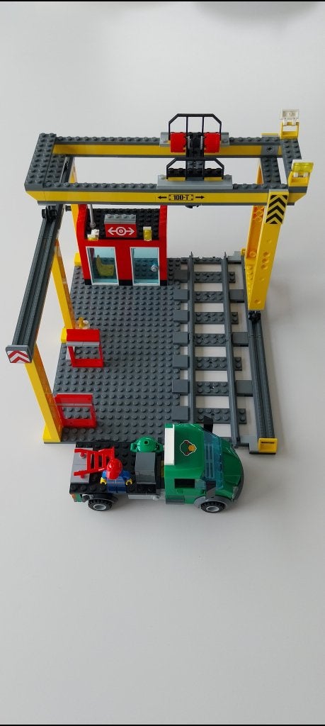 Lego trein: 60052 portaalkraan + citytruck, Kinderen en Baby's, City, Lego, Ophalen of Verzenden, Zo goed als nieuw