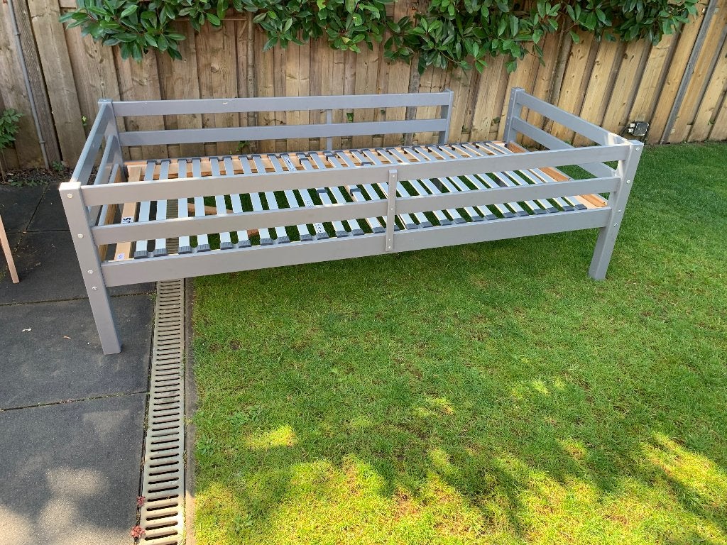 Gratis af te halen kinderbed, Kinderen en Baby's, Ophalen, 85 tot 100 cm, Gebruikt, Lattenbodem