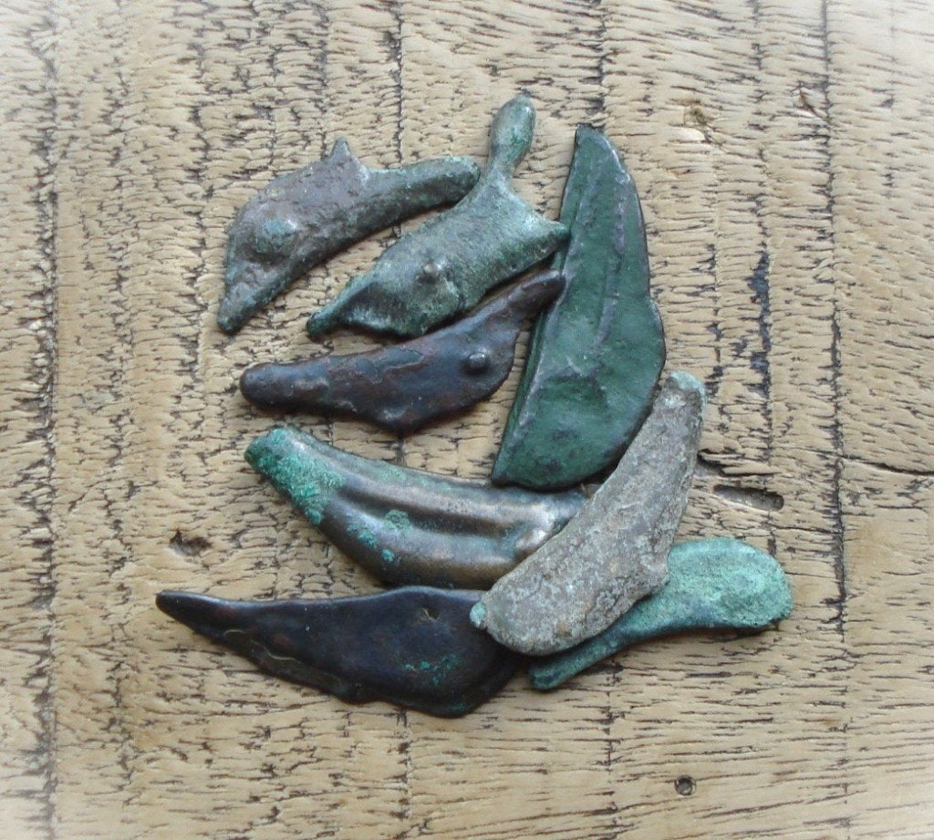 Griekenland lot met 8x Proto dolfijnen z.j. (500-401 BC), Ophalen of Verzenden, Overige landen