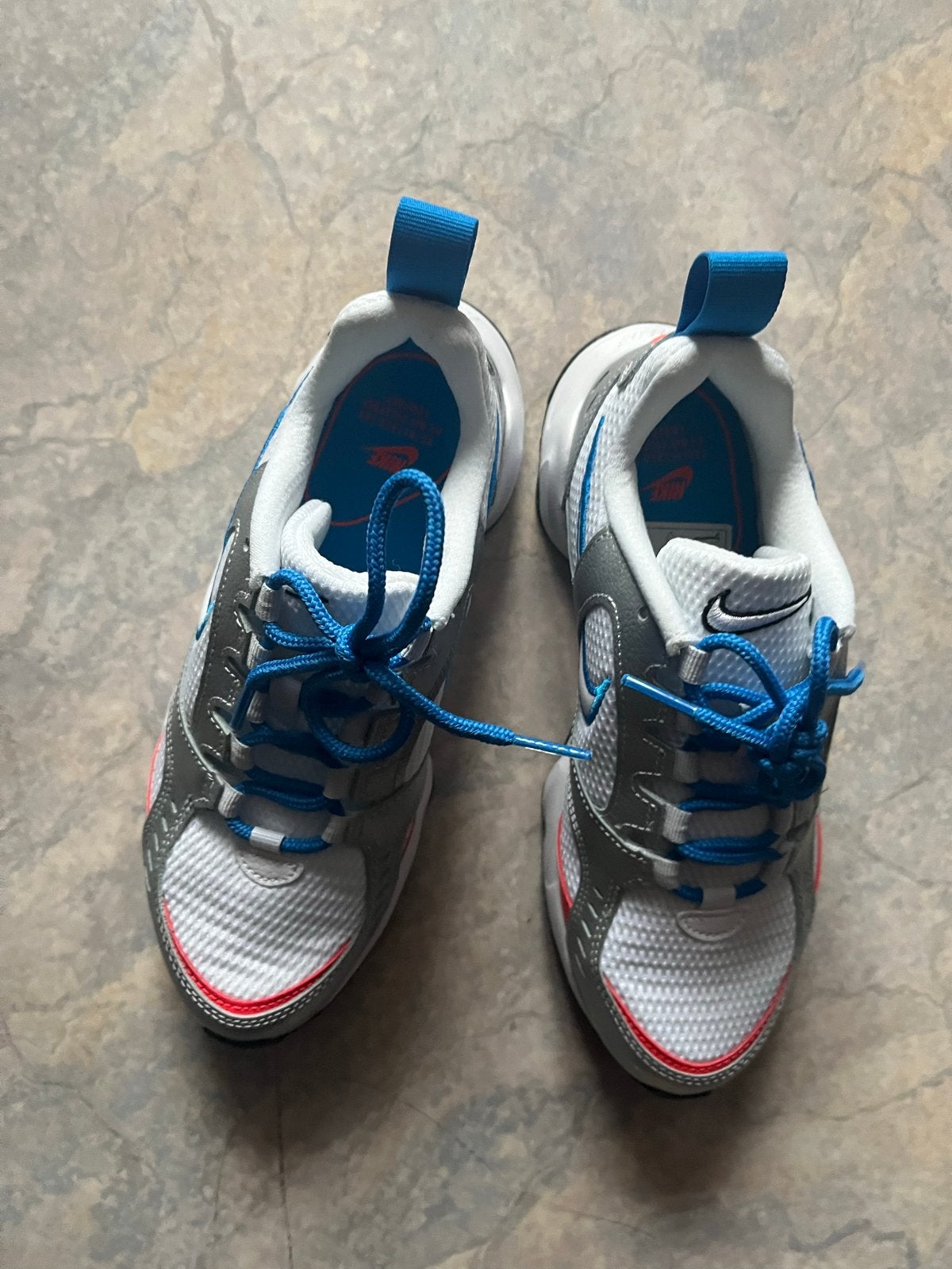 Nike Air Zoom Structure 24 Sneakers - Wit/Blauw/Rood, Ophalen of Verzenden, Nieuw, Wit, Sneakers of Gympen