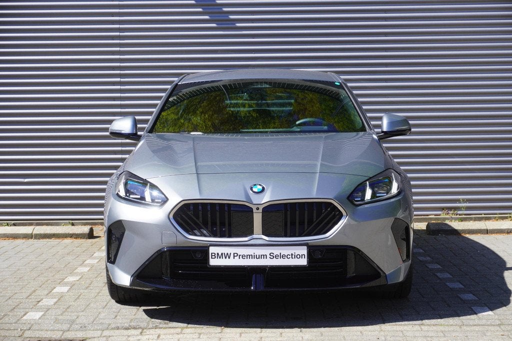 BMW 1 Serie 5-deurs 120 M Sportpakket Executive | Innovation, Auto's, BMW, Gebruikt, Euro 6, Met garantie (alle), Origineel Nederlands