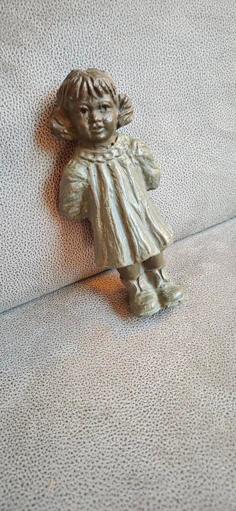 Geert Kunen Vintage bronzen beeldje van meisje met vlechtjes, Ophalen of Verzenden