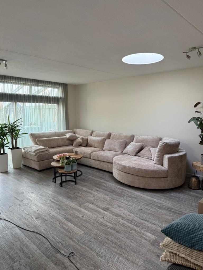 Zgan hoekbank loungebank champagne beige jaartje oud, Huis en Inrichting, Banken | Complete zithoeken, Ophalen of Verzenden, Zo goed als nieuw