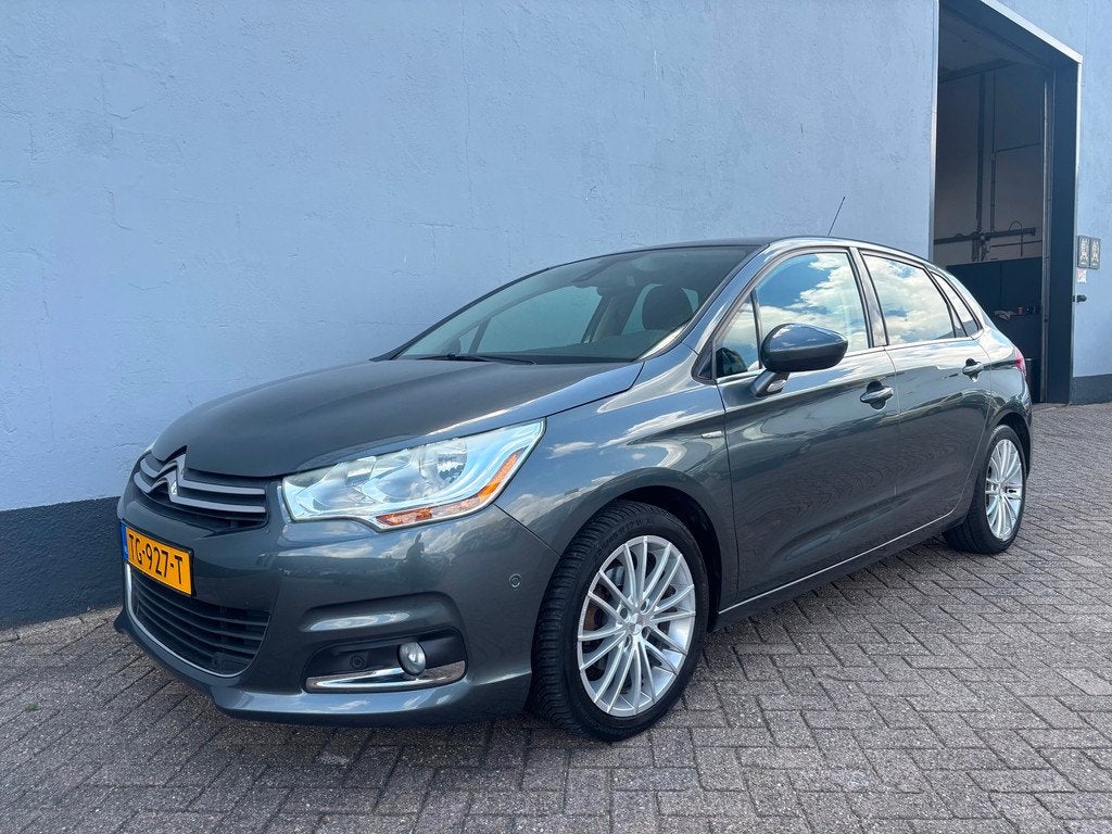 Citroen C4 1.6 VTi Exclusive - Trekhaak - Cruise Control, Auto's, Citroën, Voorwielaandrijving, Euro 5, 4 cilinders, Leder en Stof